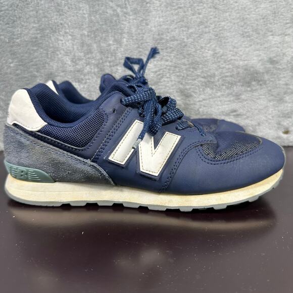 New Balance Other - New Balance 574 Kids Youth Size 5 Day And Night Navy White GC574D4